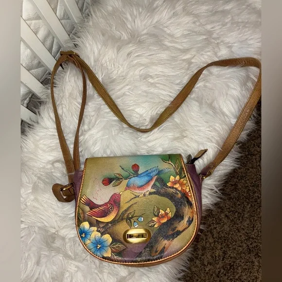 Anuschka hand-painted leather bag featuring a birds and floral design - Picture 4 of 12